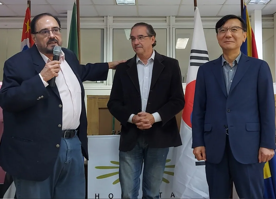 Hospital Amaral Carvalho recebe visita do Embaixador da Coreia do Sul